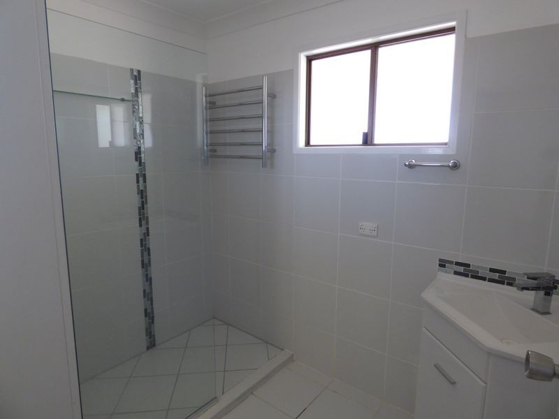 24 Derry Street, Roma QLD 4455