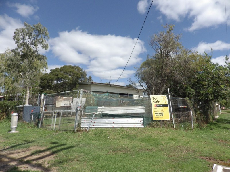 112 Bowen Street, Roma QLD 4455