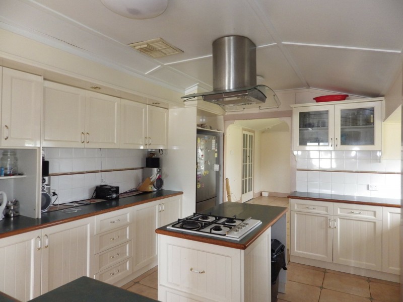 21 William Street, Roma QLD 4455