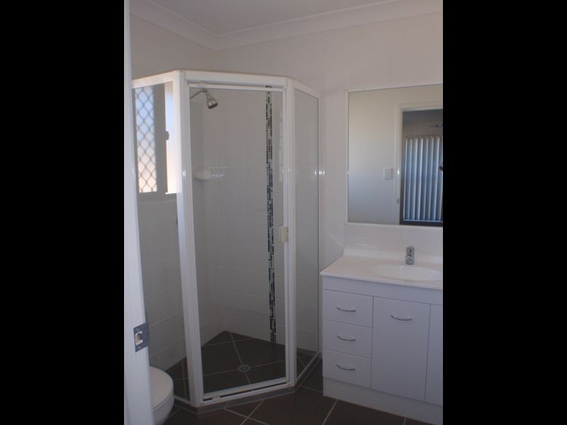 17 Edna Street, Roma QLD 4455