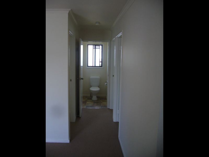 2/76 Hawthorne Street, Roma QLD 4455