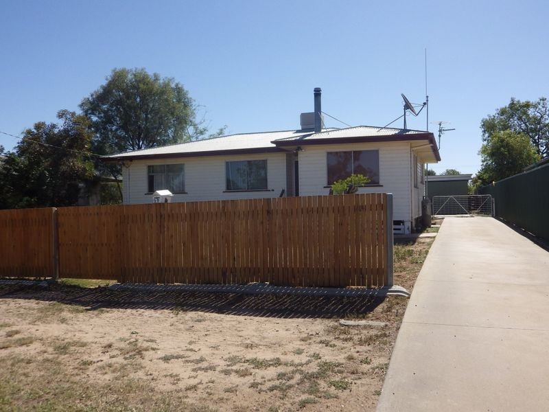 27 Jackson Street, Roma QLD 4455