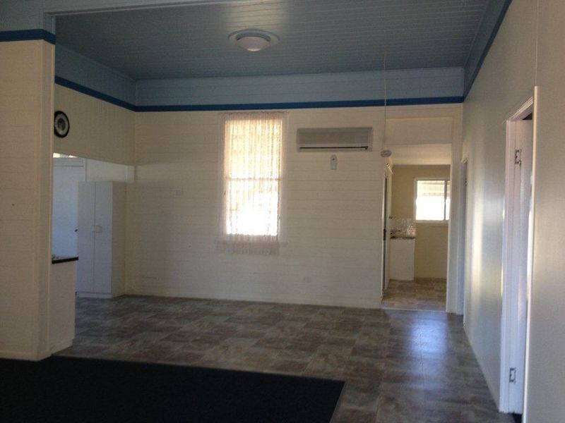 13 Burke Street, Wallumbilla QLD 4428