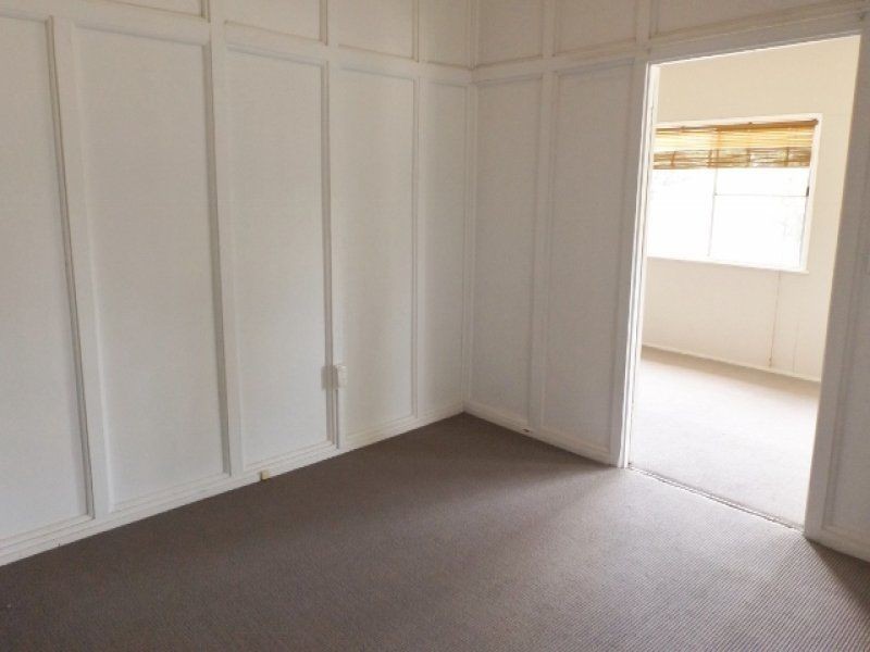 110 Northern Road, Roma QLD 4455