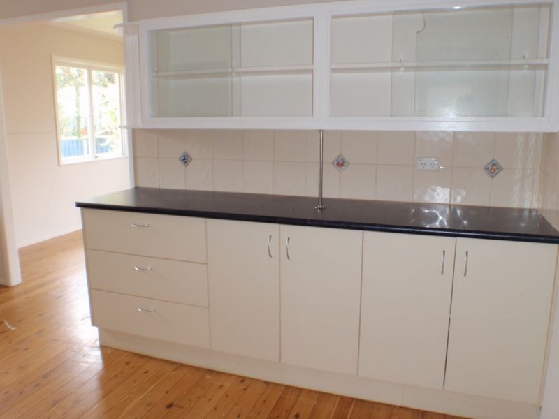 95 Raglan Street, Roma QLD 4455