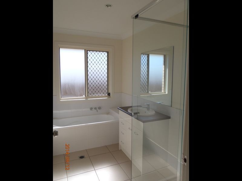 41 Currey Street, Roma QLD 4455