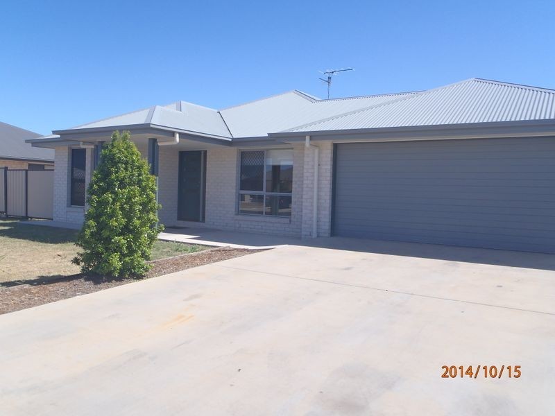 23 Everingham Avenue, Roma QLD 4455