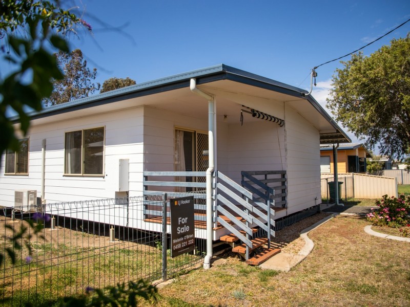 17 Alex Parade, Roma QLD 4455