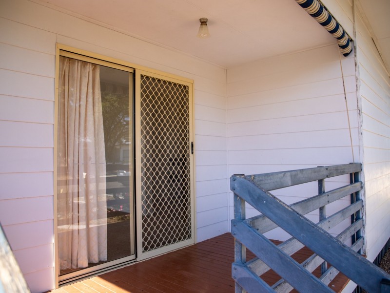 17 Alex Parade, Roma QLD 4455