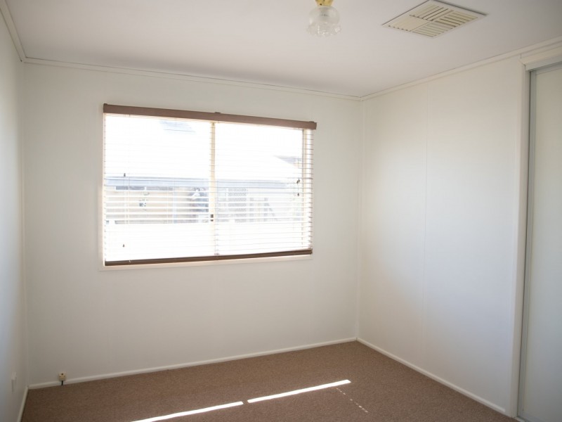 17 Alex Parade, Roma QLD 4455