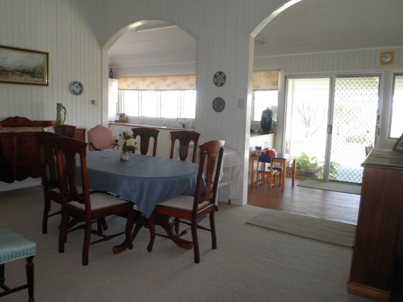 146a Northern Road, Roma QLD 4455