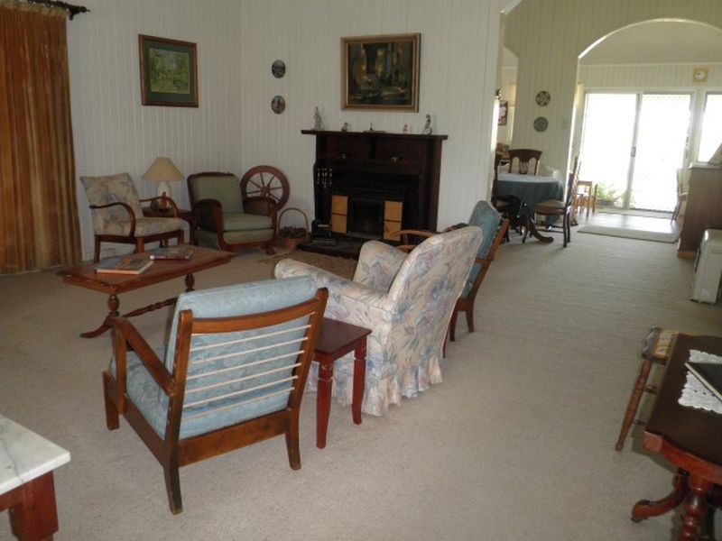 146a Northern Road, Roma QLD 4455