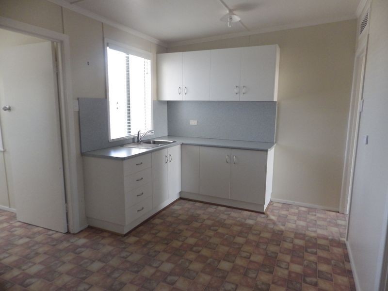 2/40 Twine Street, Roma QLD 4455