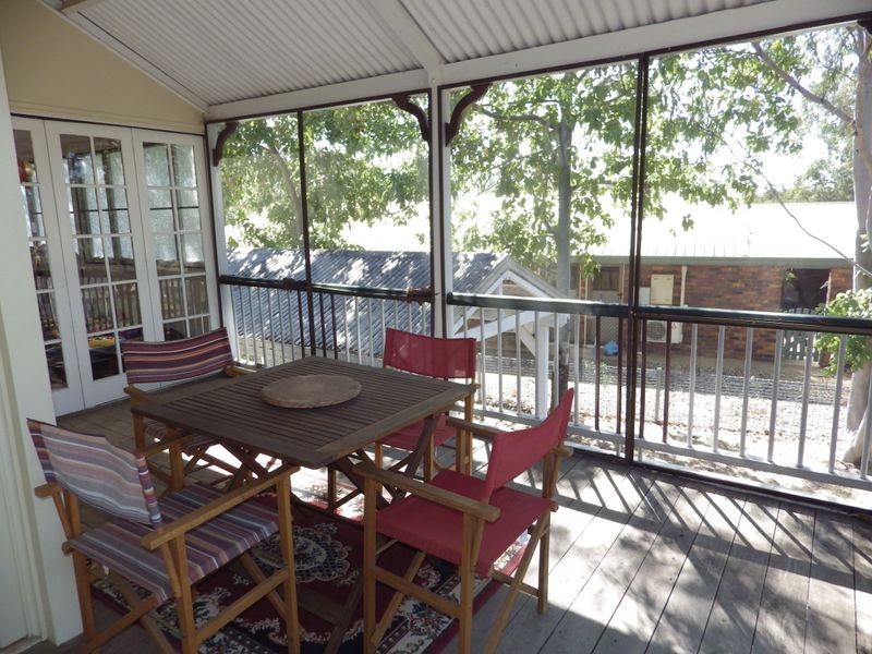 9 Miscamble Street, Roma QLD 4455