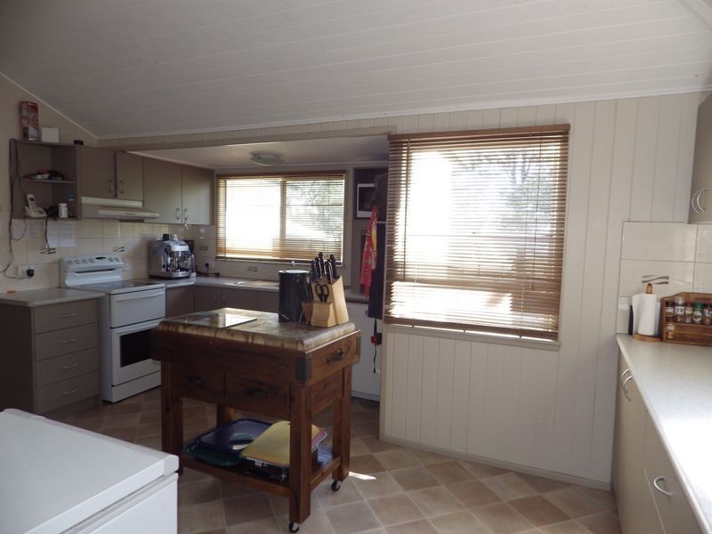 9 Miscamble Street, Roma QLD 4455