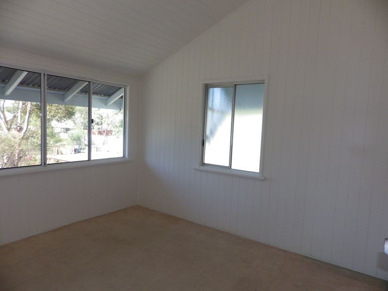 18 Albert Street, Roma QLD 4455