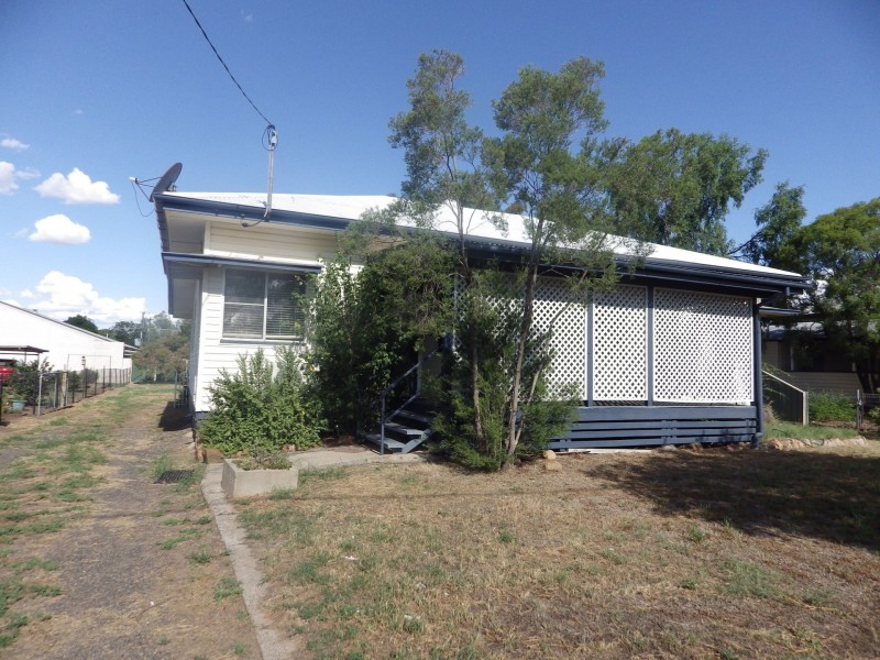 58 Hawthorne Street, Roma QLD 4455