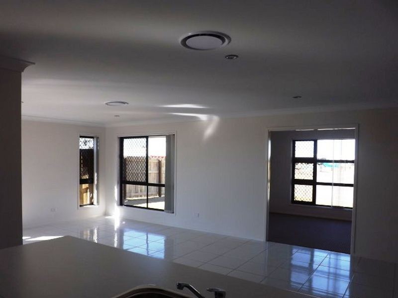 33 Wheeler Drive, Roma QLD 4455