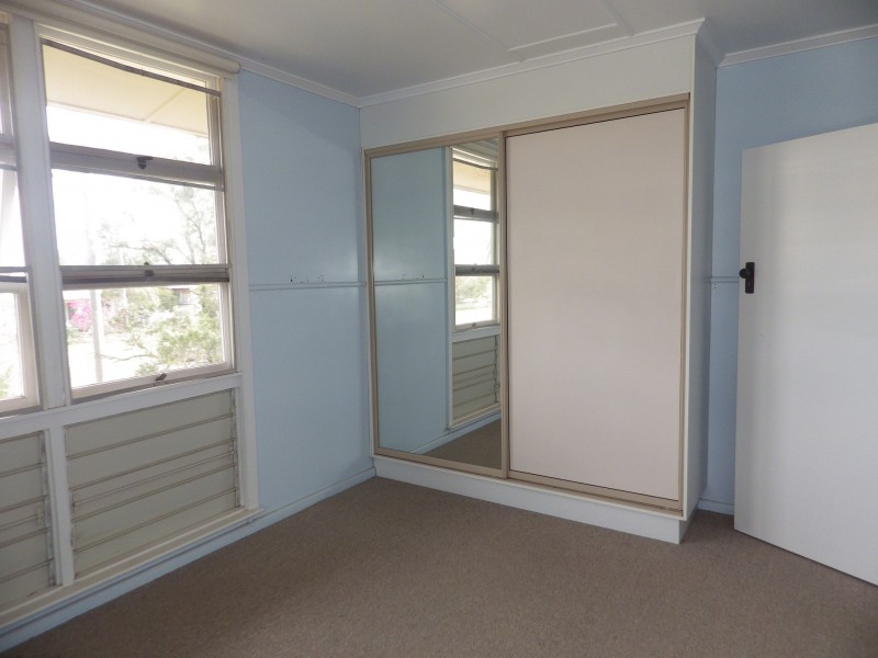 33 Foott Street, Roma QLD 4455