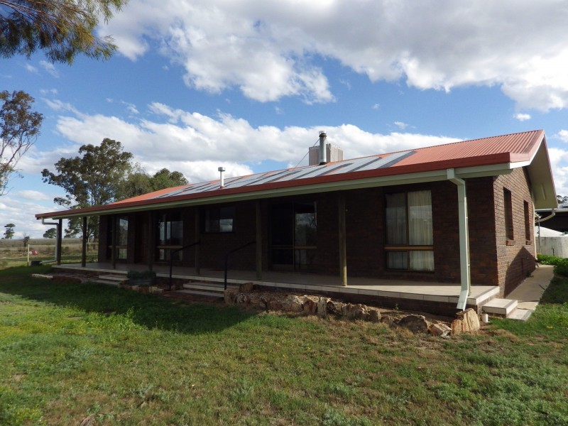 1253 Carnarvon Highway, Roma QLD 4455