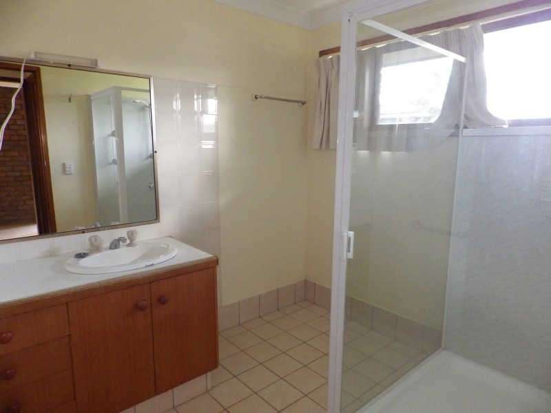 1253 Carnarvon Highway, Roma QLD 4455