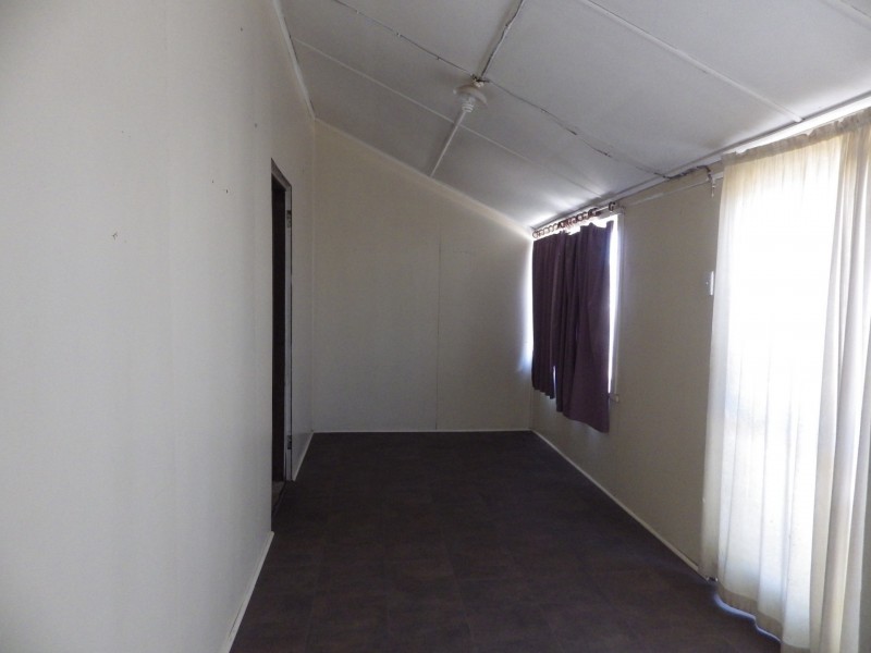 142 Alice Street, Mitchell QLD 4465