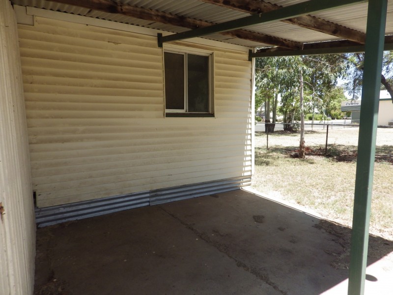 142 Alice Street, Mitchell QLD 4465