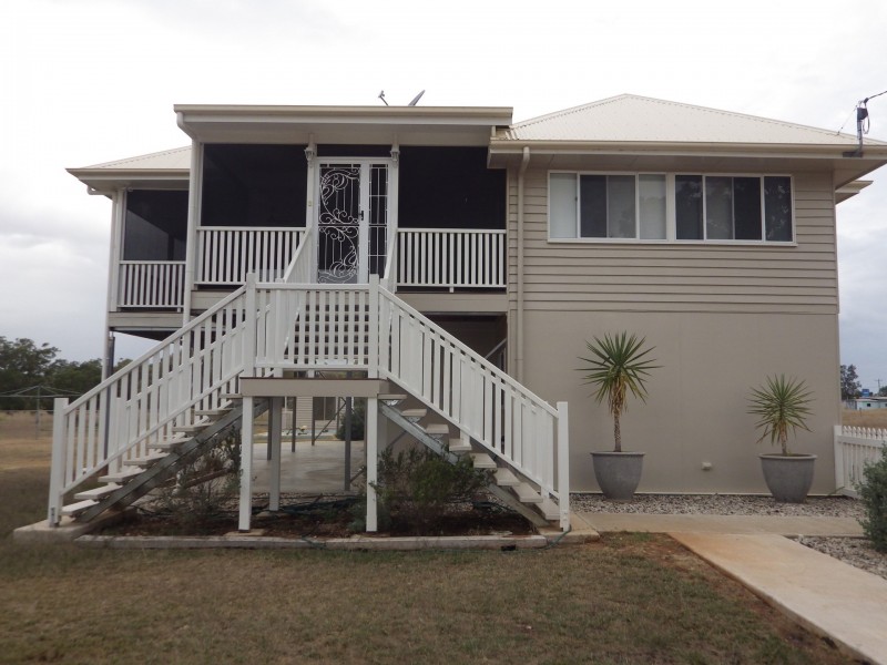 2 Burke Street, Yuleba QLD 4427