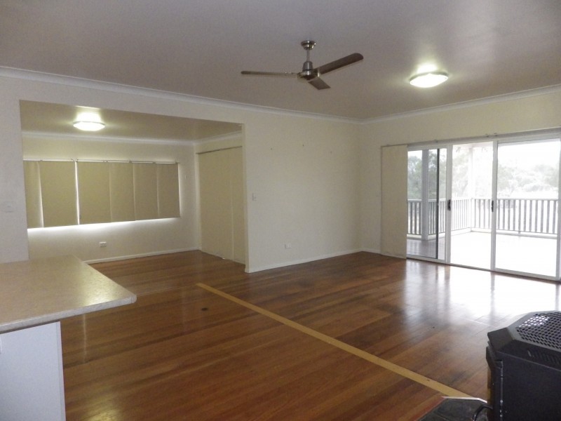 2 Burke Street, Yuleba QLD 4427