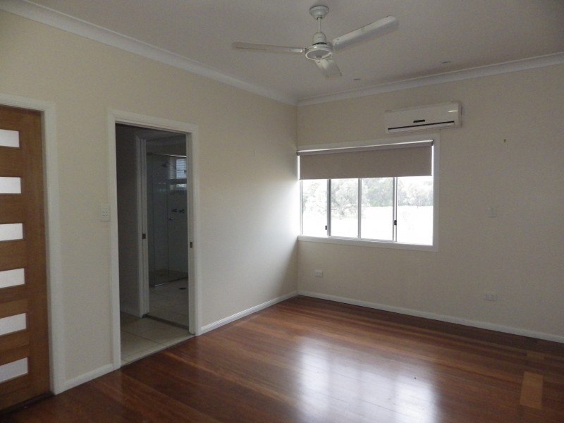 2 Burke Street, Yuleba QLD 4427