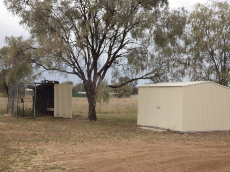 2 Burke Street, Yuleba QLD 4427