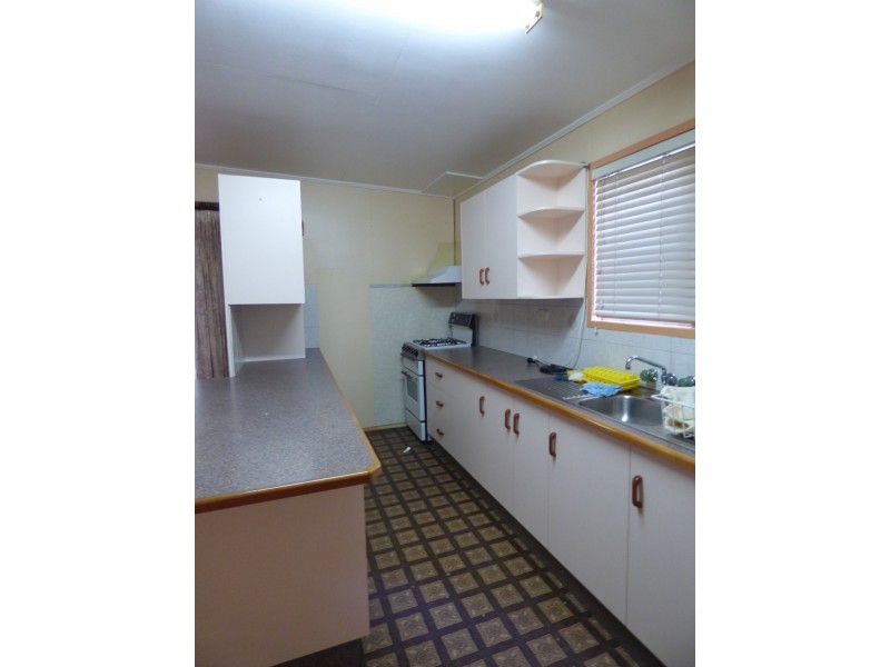 174 Duke Street, Roma QLD 4455