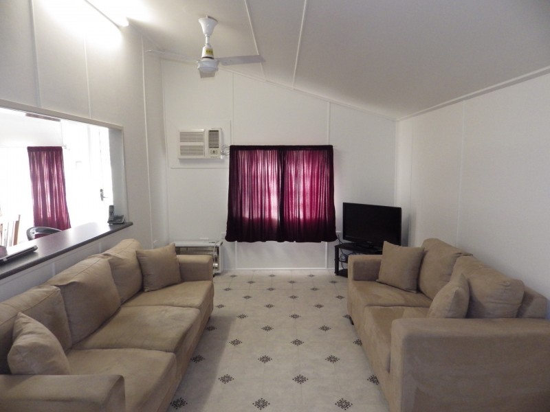 21 Edinburgh Street, Mitchell QLD 4465