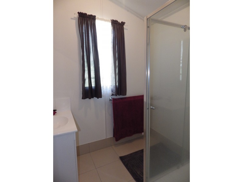 21 Edinburgh Street, Mitchell QLD 4465