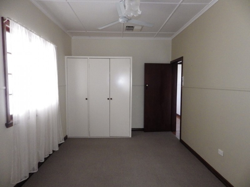 25 Conlan Street, Roma QLD 4455