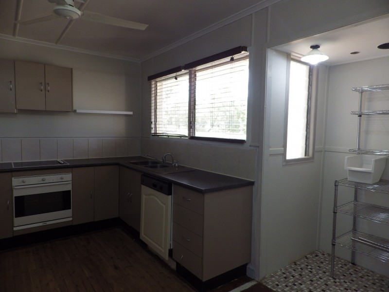 22 Jackson Street, Roma QLD 4455