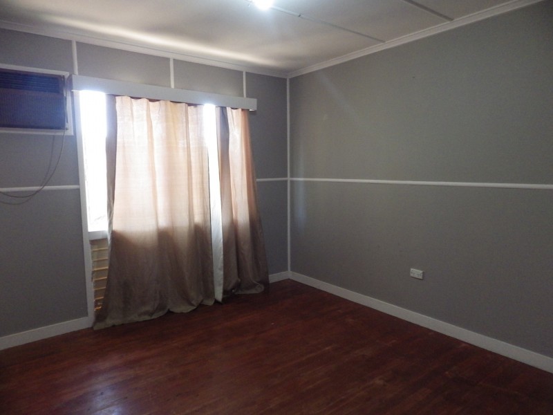 22 Jackson Street, Roma QLD 4455