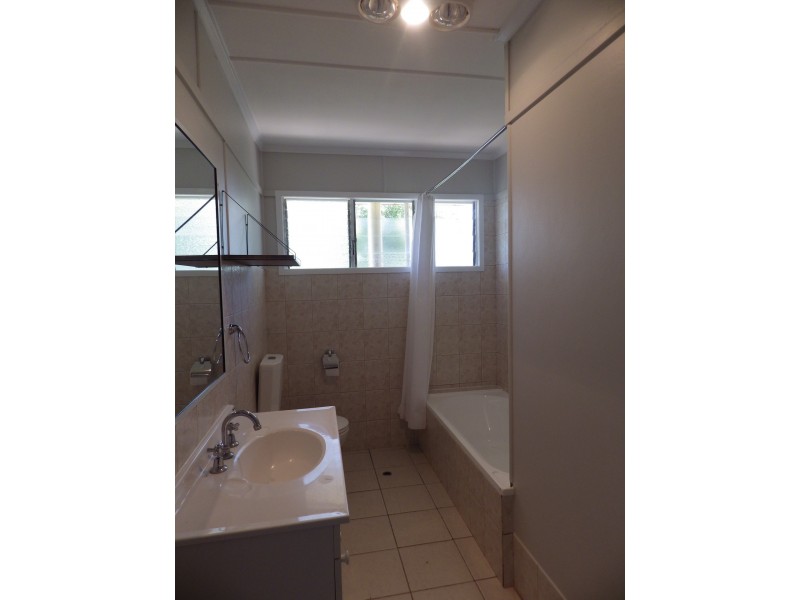 22 Jackson Street, Roma QLD 4455