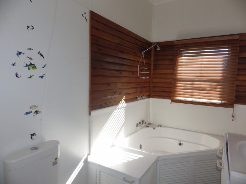 116 Wyndham St, Roma QLD 4455