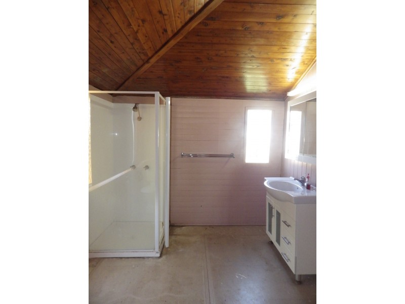 14 Bass Street, Yuleba QLD 4427