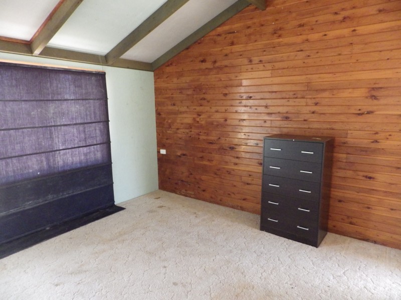 14 Bass Street, Yuleba QLD 4427