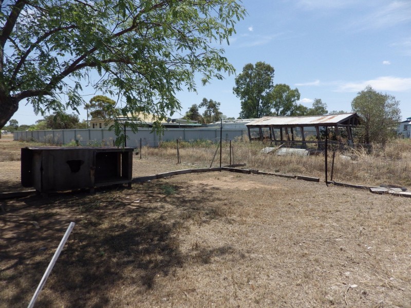 14 Bass Street, Yuleba QLD 4427