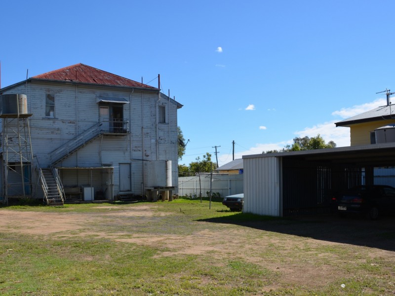 48 Gregory Street, Roma QLD 4455