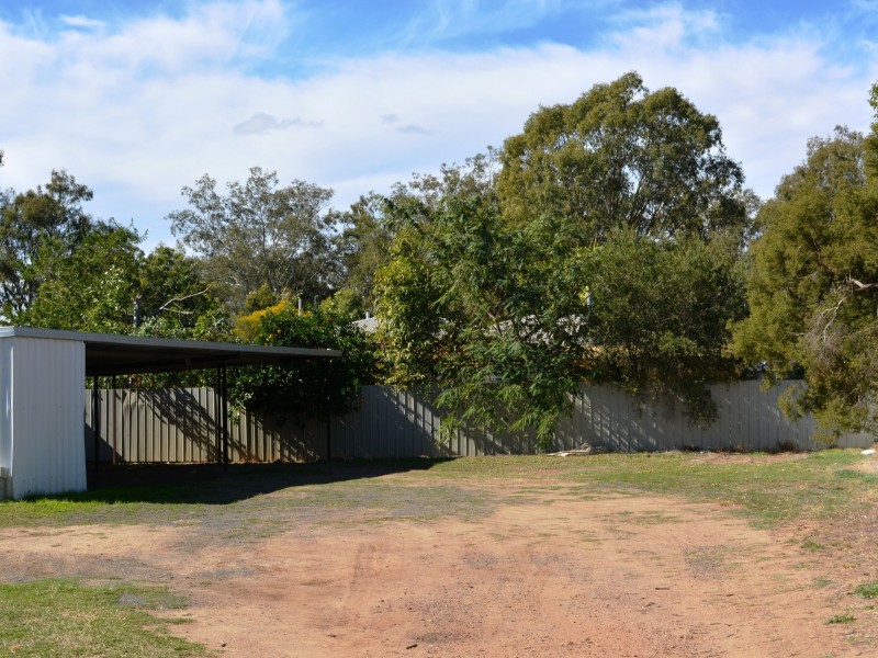 48 Gregory Street, Roma QLD 4455