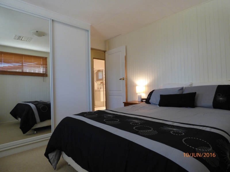 28 Howard Street, Roma QLD 4455