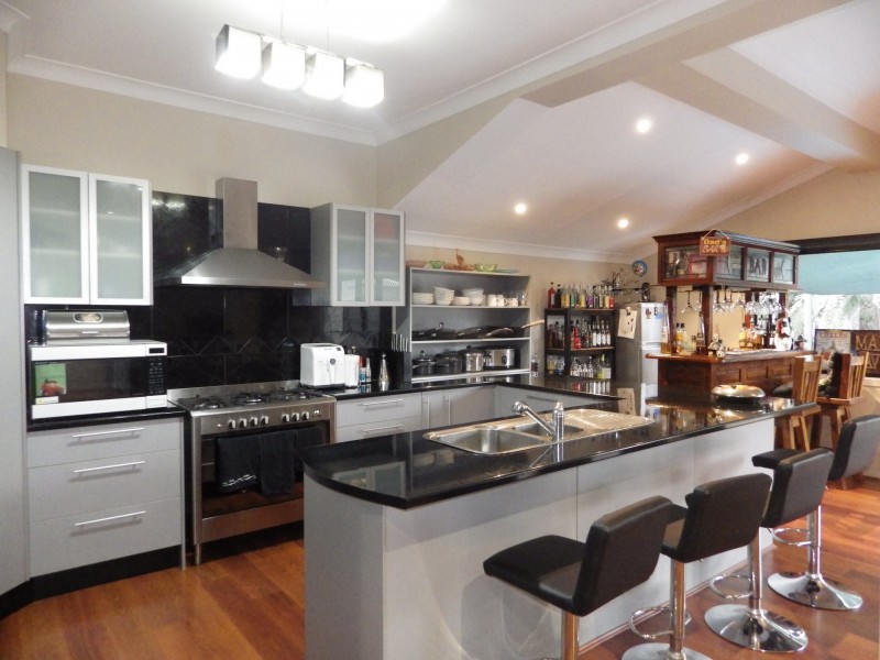 17 Miscamble Street, Roma QLD 4455