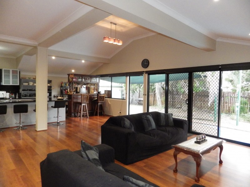 17 Miscamble Street, Roma QLD 4455