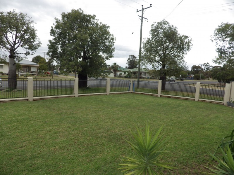 17 Miscamble Street, Roma QLD 4455