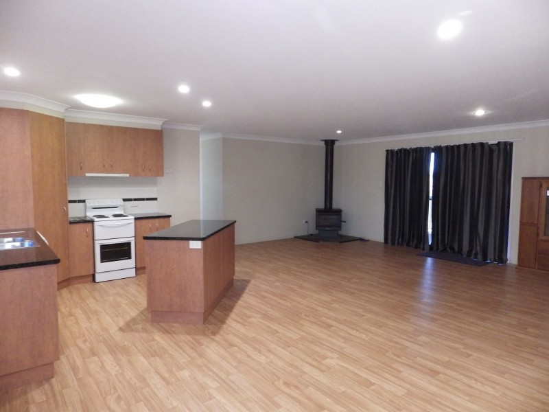 5 Russell Street, Wallumbilla QLD 4428