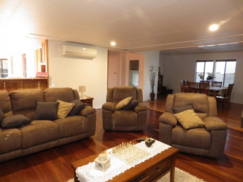 2 Borland Street, Roma QLD 4455